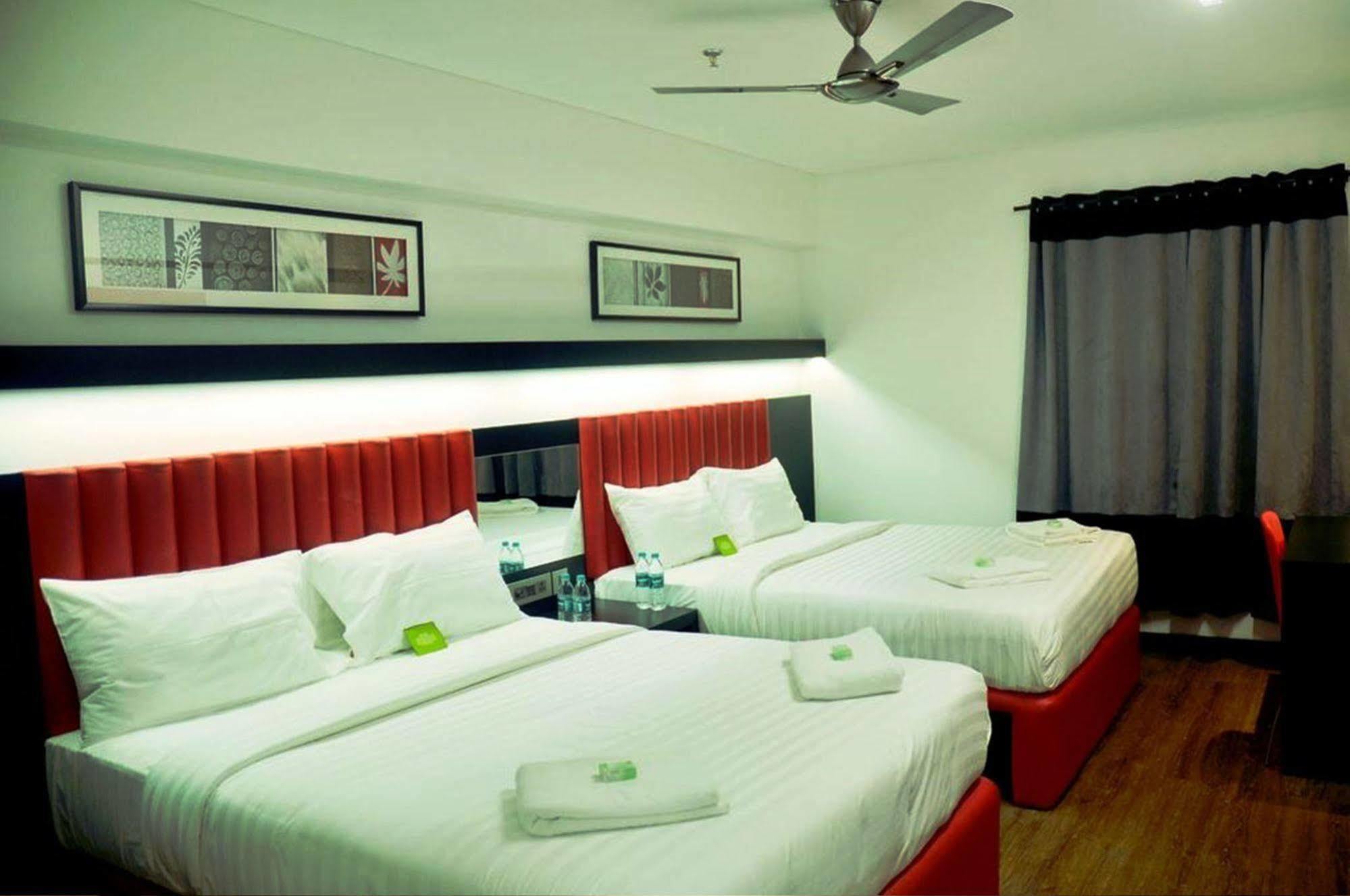 Mango Hotels Tune Ahmedabad Exterior foto